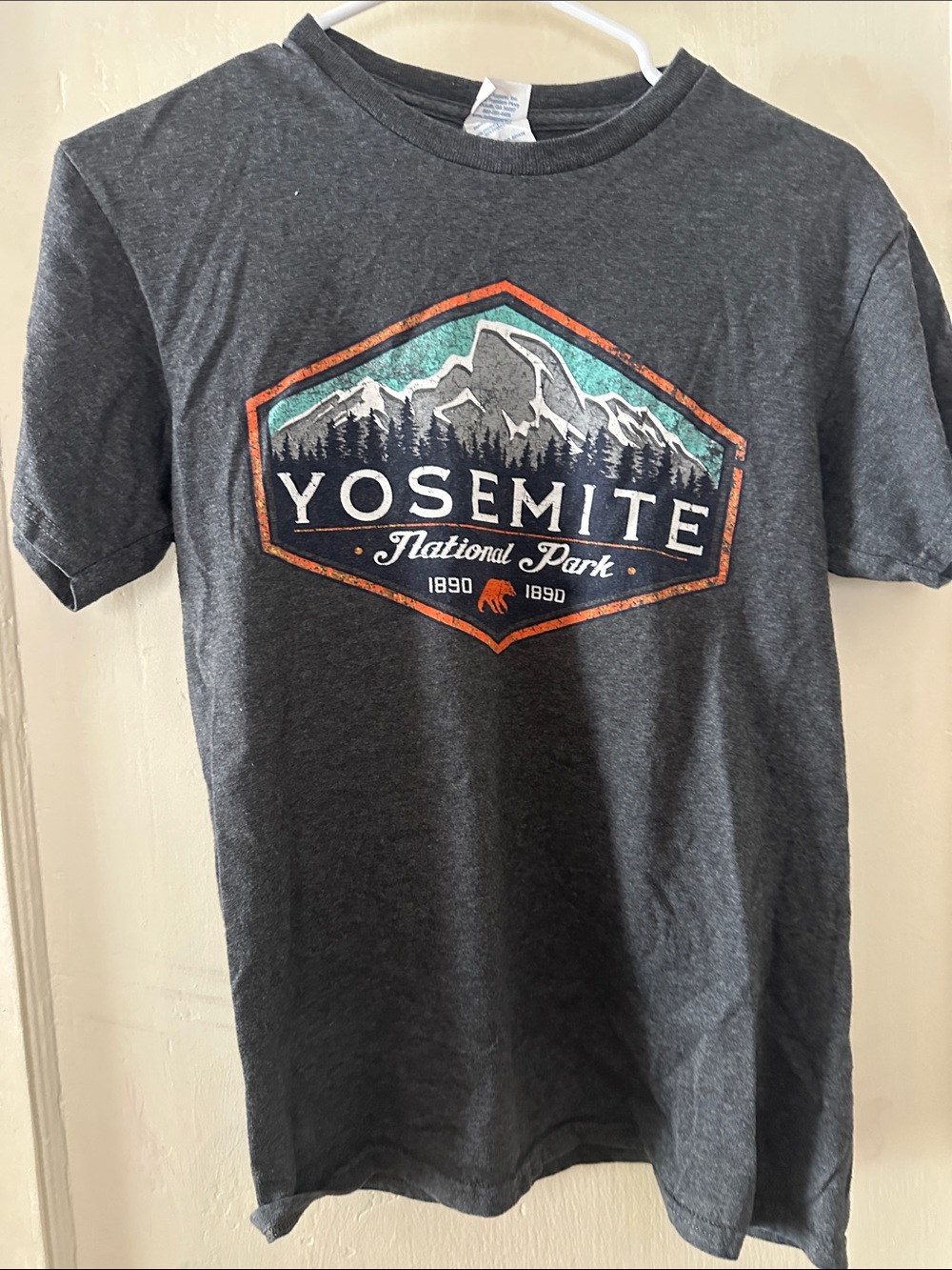 Yosemite National Park Graphic Tee - Charcoal